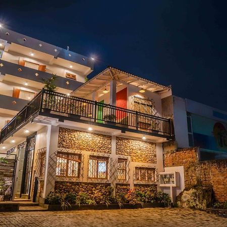 Bed and Breakfast Brixia Cafe & Guest Ґалле Екстер'єр фото