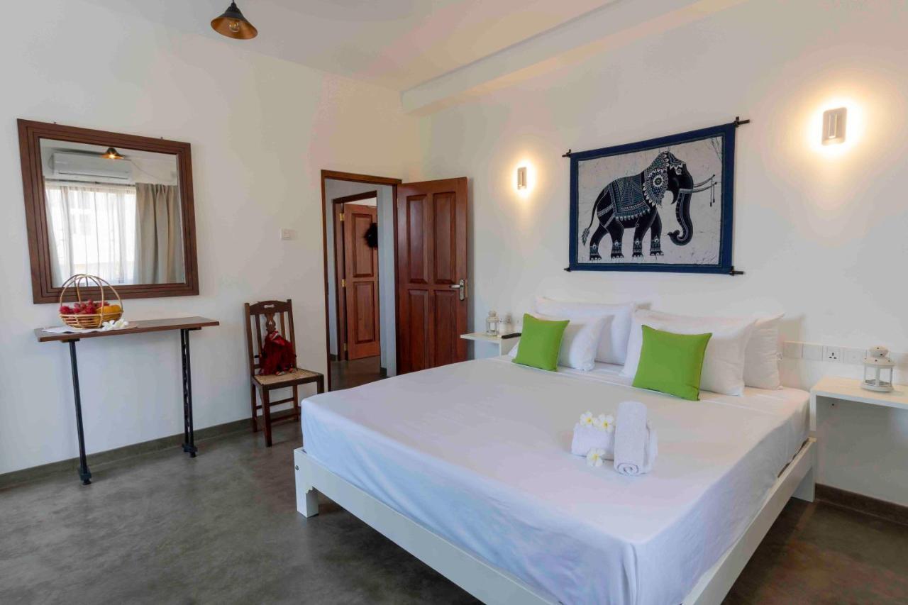 Bed and Breakfast Brixia Cafe & Guest Ґалле Екстер'єр фото